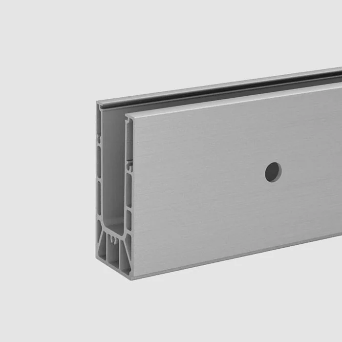 U-Profil SMART für die Seitenmontage an der Treppe